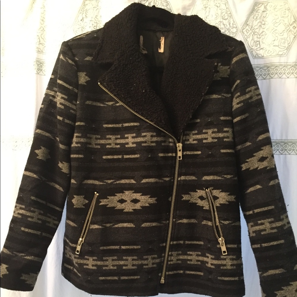 Aztec print warm and fuzzy jacket
